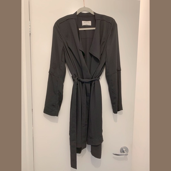 Aritzia Babaton Black Robe Jacket- size small - Picture 3 of 9